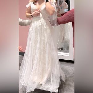 Beautiful Unique Wedding dress